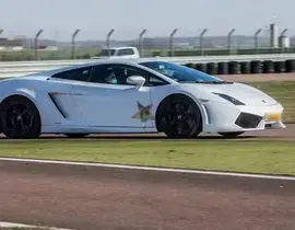 Stage de Pilotage Enfant en Lamborghini près de Lille