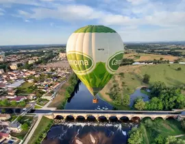 Vol en Montgolfière près de Gueugnon - Survol de la Loire Vol en Montgolfière près de Gueugnon - Survol de la Loire