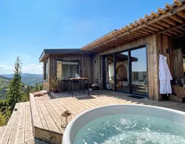 Cabane sur Pilotis Luxe avec Spa Privatif près de Montauban Cabane sur Pilotis Luxe avec Spa Privatif près de Montauban