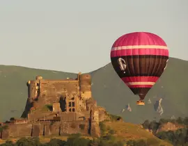 Vol en Montgolfière - Survol du Massif du Sancy Vol en Montgolfière - Survol du Massif du Sancy