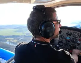 Initiation au Pilotage d'Avion Léger à Gisy-les-Nobles Initiation au Pilotage d'Avion Léger à Gisy-les-Nobles
