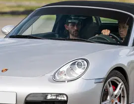 Stage de Pilotage Enfant en Porsche Boxster près d'Agen Stage de Pilotage Enfant en Porsche Boxster près d'Agen