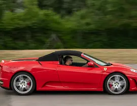 Stage de Pilotage Enfant en Ferrari F430 Spider près de Millau Stage de Pilotage Enfant en Ferrari F430 Spider près de Millau