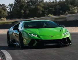 Stage Pilotage Enfant en Lamborghini Huracan - Circuit d'Issoire Stage Pilotage Enfant en Lamborghini Huracan - Circuit d'Issoire
