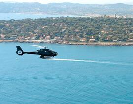 Baptême en Hélicoptère à Cannes - La Côte d'Azur Baptême en Hélicoptère à Cannes - La Côte d'Azur