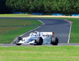 Baptême en Formule 1 - Circuit de Magny-Cours Baptême en Formule 1 - Circuit de Magny-Cours