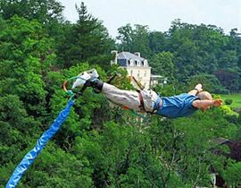 Saut à l'élastique près de Châteauroux Saut à l'élastique près de Châteauroux
