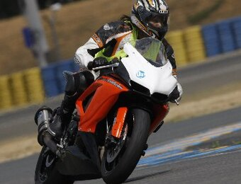 Stage Coaching Avec Votre Moto Sur Le Circuit De Ledenon Stage Coaching Avec Votre Moto Sur Le Circuit De Ledenon