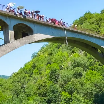 Saut à l'élastique, département Tarn Saut à l'élastique, département Tarn