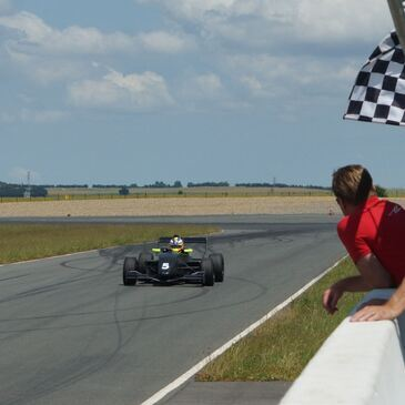 Stage de Pilotage Monoplace, département Indre Stage de Pilotage Monoplace, département Indre