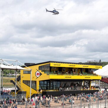 Baptême en hélicoptère au Mans Baptême en hélicoptère au Mans