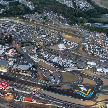 Aéroport Le Mans-Arnage, Sarthe (72) - Baptême de l'air hélicoptère Aéroport Le Mans-Arnage, Sarthe (72) - Baptême de l'air hélicoptère
