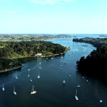 Réserver Baptême de l&#39;air hélicoptère en Bretagne