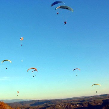 Courcouronnes, à 10 min d'Evry, Essonne (91) - Baptême en parapente Courcouronnes, à 10 min d'Evry, Essonne (91) - Baptême en parapente