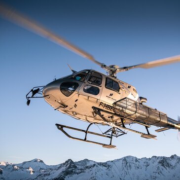 Survol du Mont-Blanc en Hélicoptère près d'Annecy