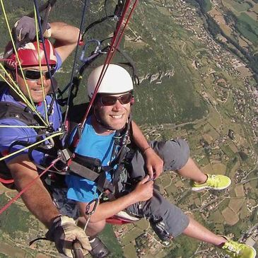 Baptême en parapente proche Millau Baptême en parapente proche Millau