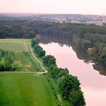 Baptême Privatif en hélicoptère à Orléans Baptême Privatif en hélicoptère à Orléans