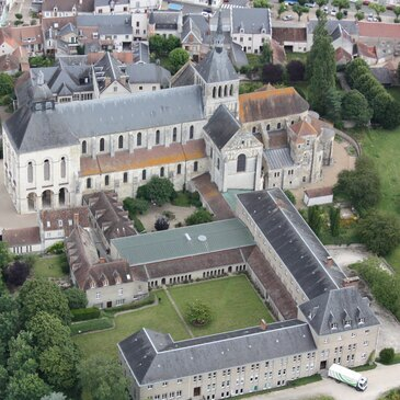 Aéroport du Loiret Orléans, Loiret (45) - Baptême de l'air hélicoptère Aéroport du Loiret Orléans, Loiret (45) - Baptême de l'air hélicoptère