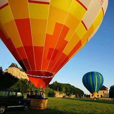 Baptême de l'air montgolfière, département Dordogne Baptême de l'air montgolfière, département Dordogne