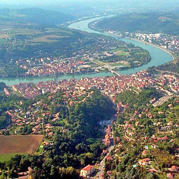 Baptême de l'air hélicoptère en région Rhône-Alpes Baptême de l'air hélicoptère en région Rhône-Alpes