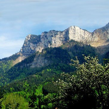 Baptême de l'air hélicoptère en région Rhône-Alpes Baptême de l'air hélicoptère en région Rhône-Alpes