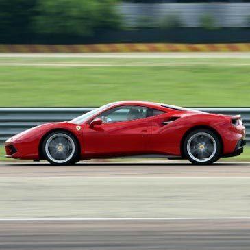 Stage de Pilotage Multi Sportives proche Circuit de l'Ouest Parisien - Dreux Stage de Pilotage Multi Sportives proche Circuit de l'Ouest Parisien - Dreux