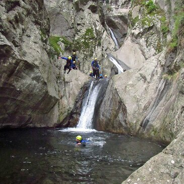 Pyrénées orientales (66) Languedoc-Roussillon - Sport Aquatique Pyrénées orientales (66) Languedoc-Roussillon - Sport Aquatique