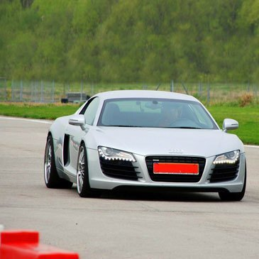 Stage de pilotage Audi R8, département Vosges Stage de pilotage Audi R8, département Vosges