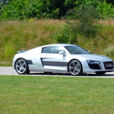 Stage de pilotage Audi R8 en région Lorraine Stage de pilotage Audi R8 en région Lorraine