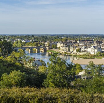 Vol en montgolfière au Château de Saumur Vol en montgolfière au Château de Saumur