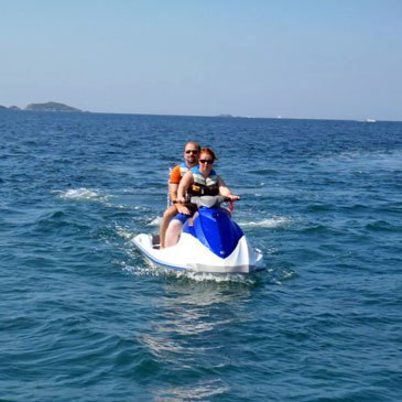 Jet ski Scooter des mers proche Hyères - Porquerolles Jet ski Scooter des mers proche Hyères - Porquerolles