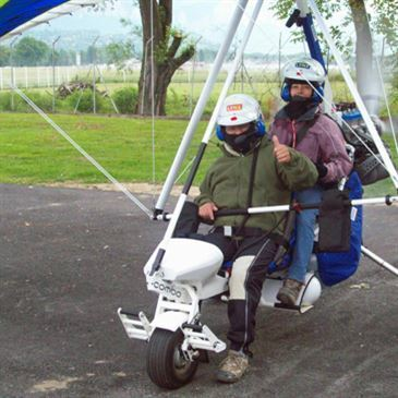 Pilotage d'ULM Pendulaire à Grenoble Pilotage d'ULM Pendulaire à Grenoble