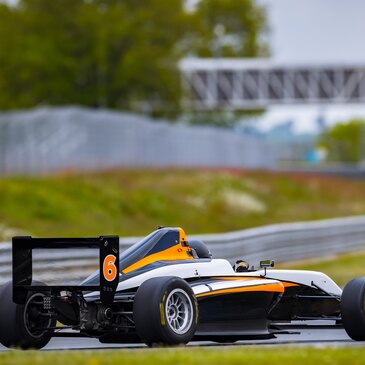 Réserver Stage de Pilotage Monoplace département Seine et marne Réserver Stage de Pilotage Monoplace département Seine et marne