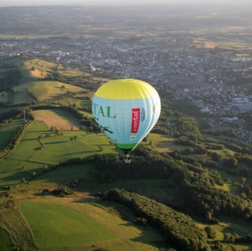 Baptême de l&#39;air montgolfière en région Auvergne