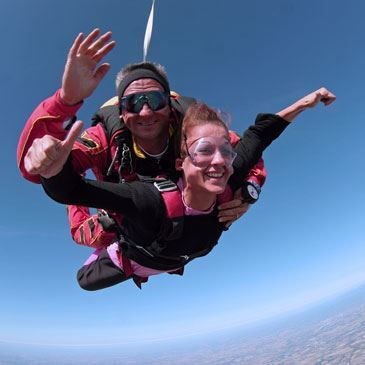 Saut en Parachute Tandem à Narbonne Saut en Parachute Tandem à Narbonne