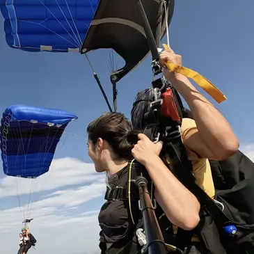 Offrir Saut en parachute en Midi-Pyrénées