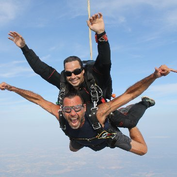 Saut en parachute proche Aéroport de Castres-Mazamet