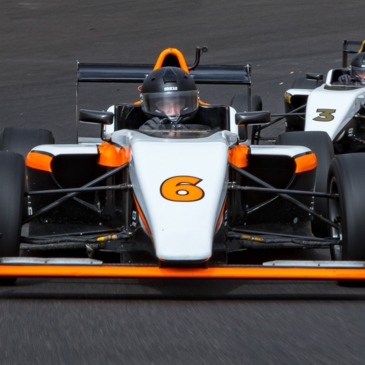 Stage en Formule Renault 2000 - Circuit de Haute-Saintonge Stage en Formule Renault 2000 - Circuit de Haute-Saintonge