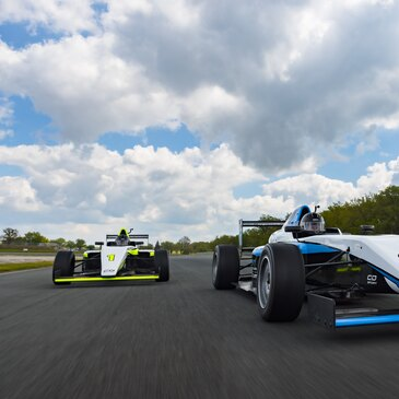 Réserver Stage de Pilotage Monoplace département Charente maritime Réserver Stage de Pilotage Monoplace département Charente maritime