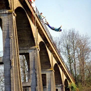 Saut à l&#39;élastique, département Sarthe