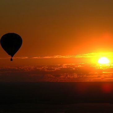 Vol en Montgolfière à Poitiers - Survol de la Vienne Vol en Montgolfière à Poitiers - Survol de la Vienne