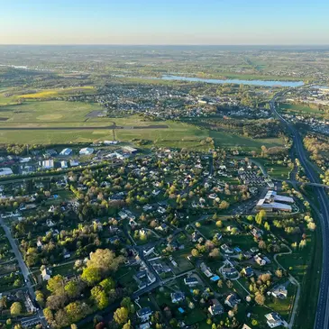 Vol en Montgolfière à Poitiers - Survol de la Vienne en région Poitou-Charentes Vol en Montgolfière à Poitiers - Survol de la Vienne en région Poitou-Charentes