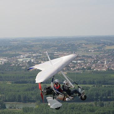 Baptême en ULM Pendulaire à Marmande Baptême en ULM Pendulaire à Marmande
