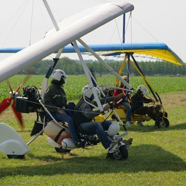 Baptême en ULM Pendulaire à Marmande en région Aquitaine Baptême en ULM Pendulaire à Marmande en région Aquitaine