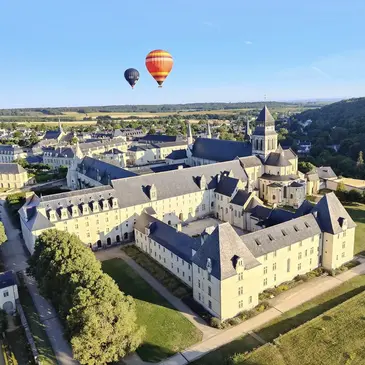 Villebernier, à 55 min de Tours, Indre et loire (37) - Baptême de l'air montgolfière Villebernier, à 55 min de Tours, Indre et loire (37) - Baptême de l'air montgolfière