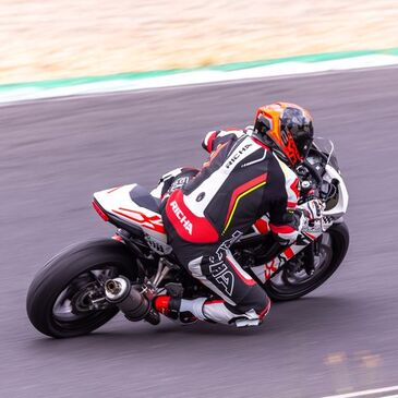 Stage de pilotage moto en région PACA et Corse Stage de pilotage moto en région PACA et Corse