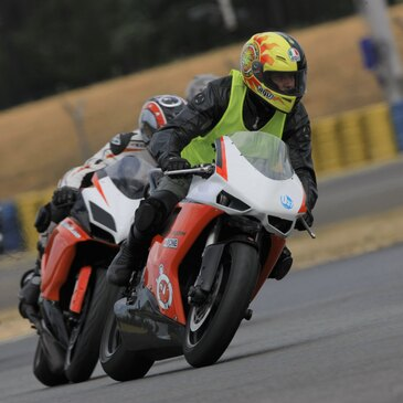 Stage de Pilotage Moto - Circuit Paul Ricard Piste GP en région PACA et Corse Stage de Pilotage Moto - Circuit Paul Ricard Piste GP en région PACA et Corse