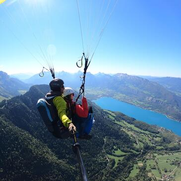 Baptême en Parapente du Lac d'Annecy au Mont Blanc Baptême en Parapente du Lac d'Annecy au Mont Blanc