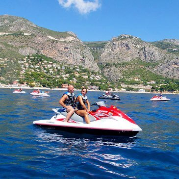 Villeneuve-Loubet, Alpes Maritimes (06) - Jet ski Scooter des mers Villeneuve-Loubet, Alpes Maritimes (06) - Jet ski Scooter des mers