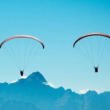 Tarascon-sur-Ariège, à 1h de Saint-Girons, Ariège (09) - Baptême en parapente Tarascon-sur-Ariège, à 1h de Saint-Girons, Ariège (09) - Baptême en parapente